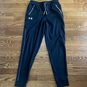 Under Armour boys YXL black pants/ joggers. Side zip pockets. Youth